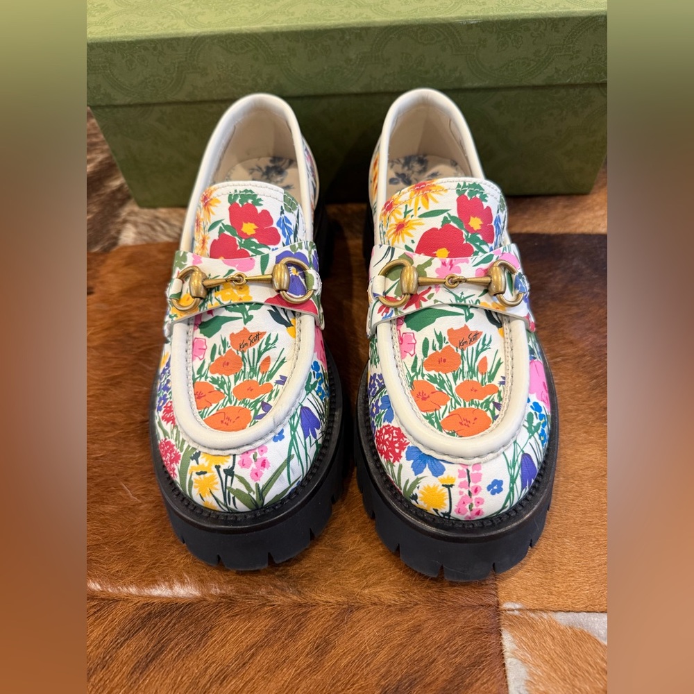 GUCCI Ken Scott Floral Print Lug Sole Loafers - Picture 2 of 9